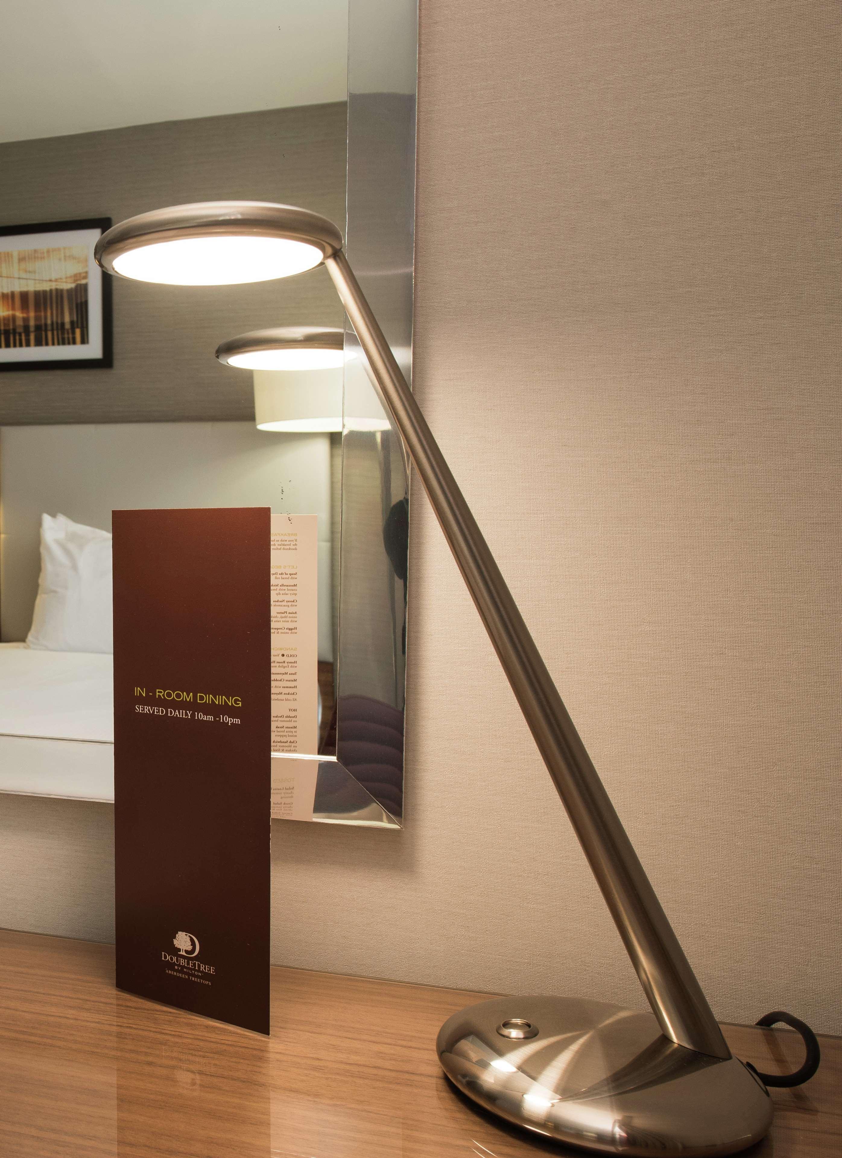 Doubletree By Hilton Glasgow Strathclyde Белсхилл Экстерьер фото