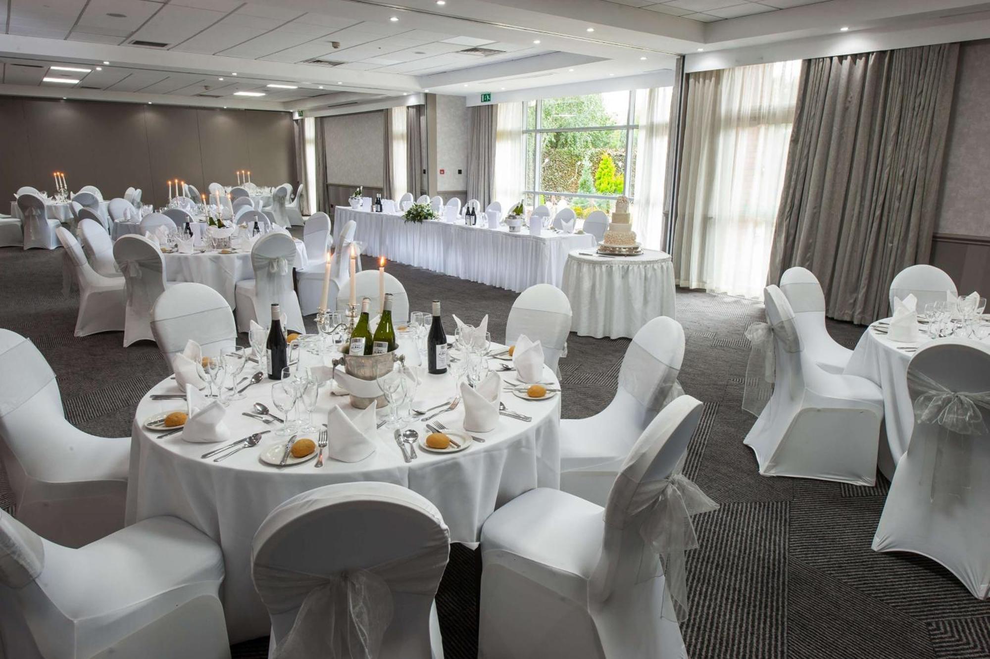 Doubletree By Hilton Glasgow Strathclyde Белсхилл Экстерьер фото
