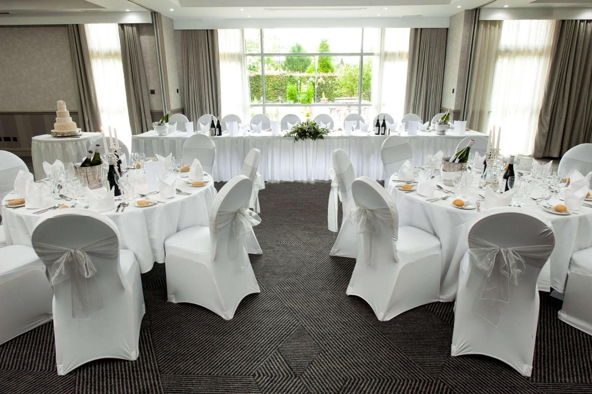 Doubletree By Hilton Glasgow Strathclyde Белсхилл Экстерьер фото