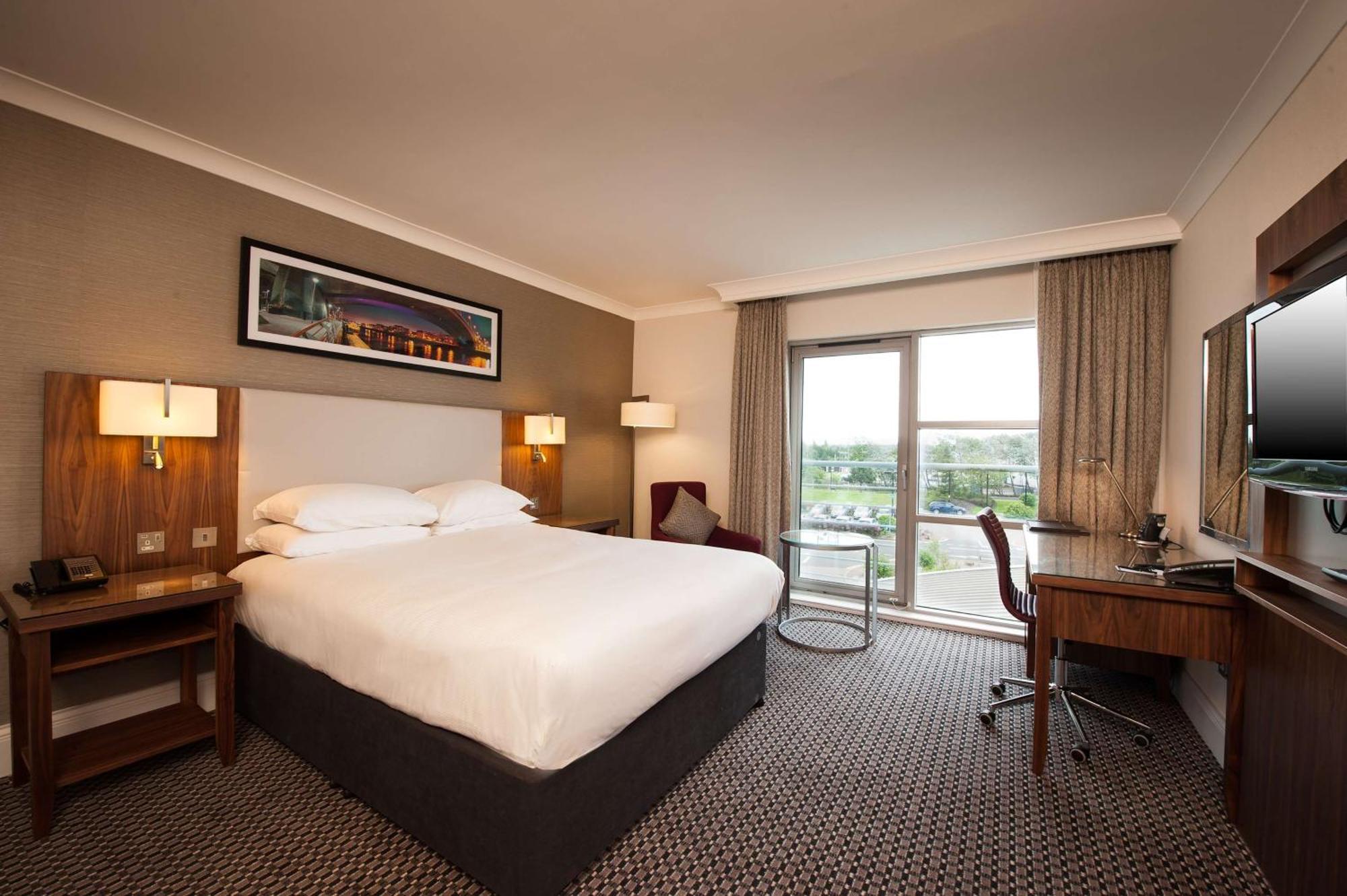 Doubletree By Hilton Glasgow Strathclyde Белсхилл Экстерьер фото