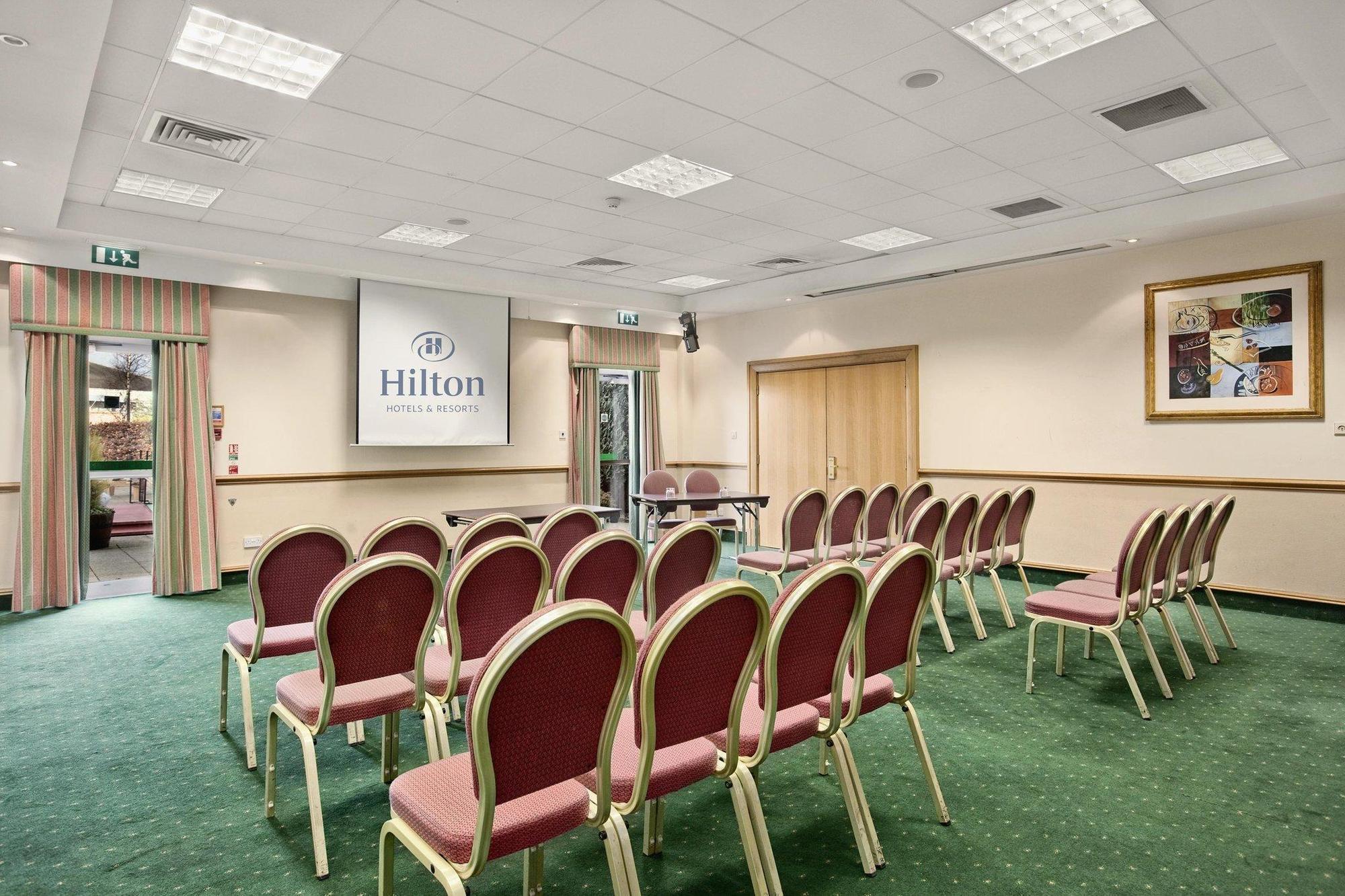 Doubletree By Hilton Glasgow Strathclyde Белсхилл Экстерьер фото