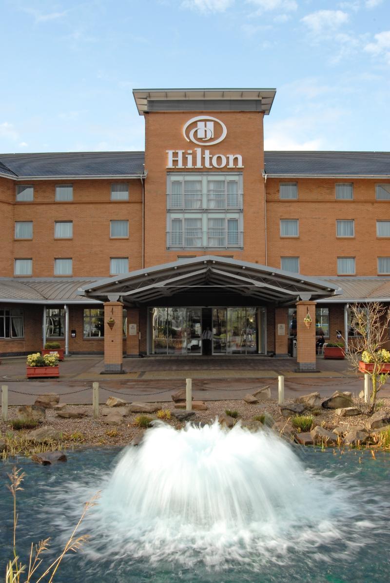 Doubletree By Hilton Glasgow Strathclyde Белсхилл Экстерьер фото
